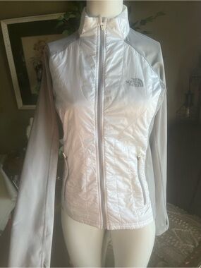 The North Face Women's Light Jacket